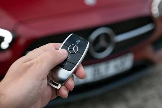 Mercedes-Benz key replacement and programming in Atlanta